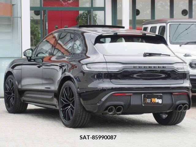 Porsche MACAN 2023-08 204078-10