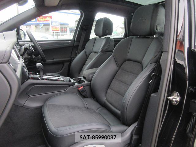 Porsche MACAN 2023-08 204078-15