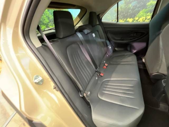 Toyota YARIS CROSS 2023-03 183545-9