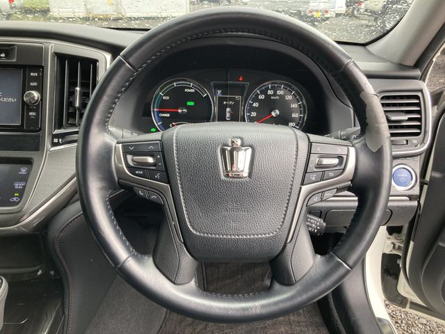 Toyota CROWN SEDAN 2017-03 5778-13