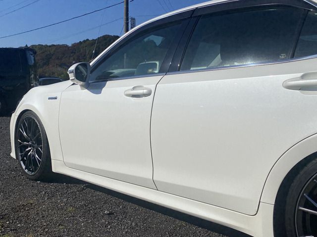 Toyota CROWN SEDAN 2017-03 5778-5