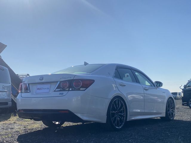 Toyota CROWN SEDAN 2017-03 5778-8
