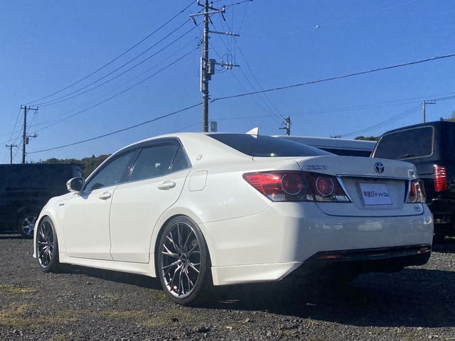 Toyota CROWN SEDAN 2017-03 5778-6
