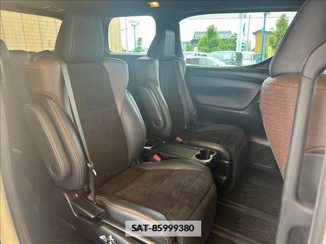 Toyota ALPHARD 2017-06 299390-5