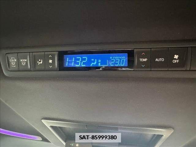 Toyota ALPHARD 2017-06 299390-12