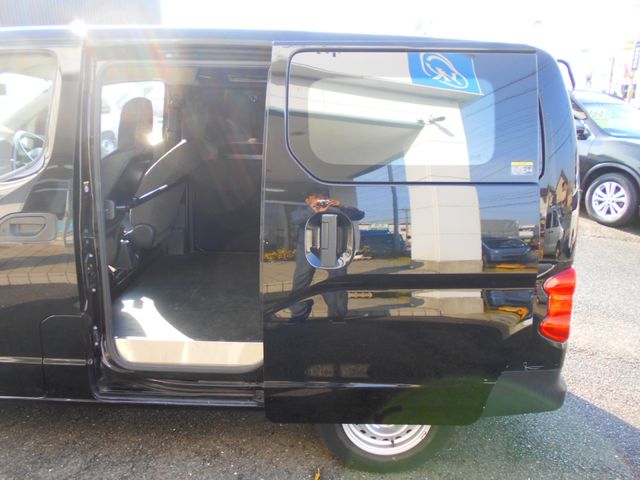 Nissan VANETTE VAN 2018-07 18526-15