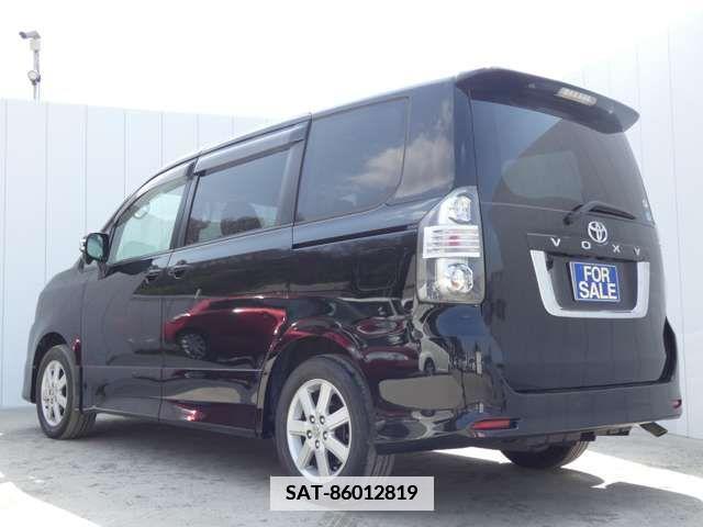 Toyota VOXY 2008-03 386737-5