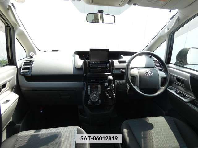 Toyota VOXY 2008-03 386737-4