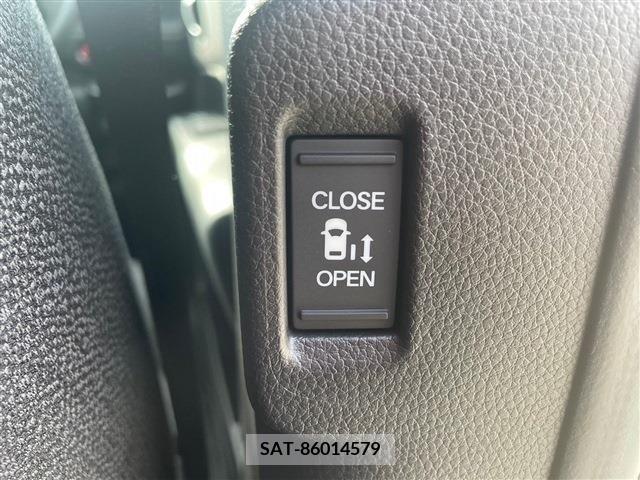 Honda e 2023-10 208773-17