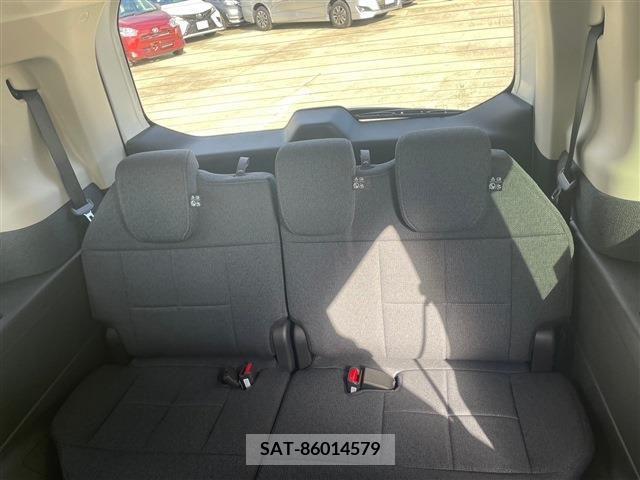 Honda e 2023-10 208773-4