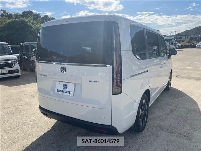 Honda e 2023-10 208773-7
