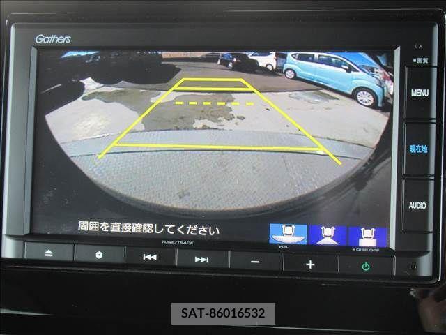 Honda N BOX CUSTOM 2018-03 298077-10