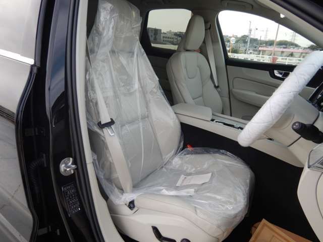 Volvo XC60 2022-11 5162-23