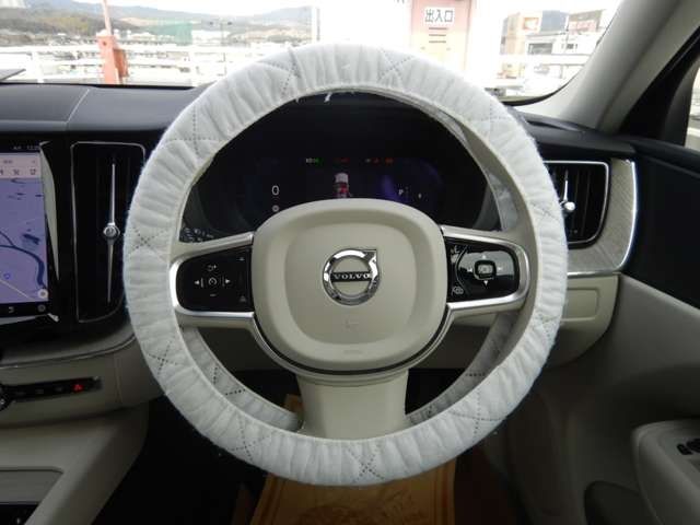 Volvo XC60 2022-11 5162-14