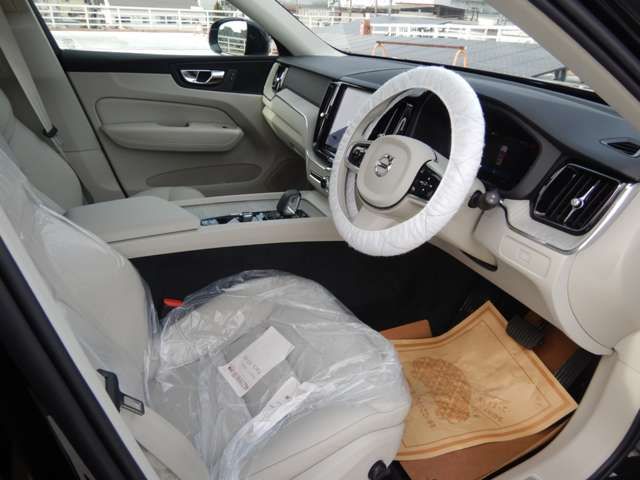 Volvo XC60 2022-11 5162-13