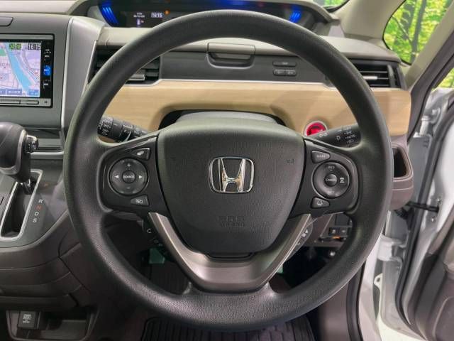 Honda FREED 2017-03 28865-11