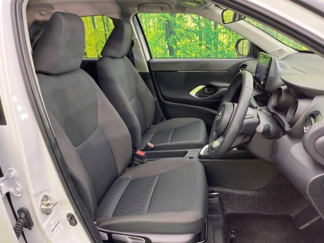 Toyota YARIS CROSS 2023-07 194877-8