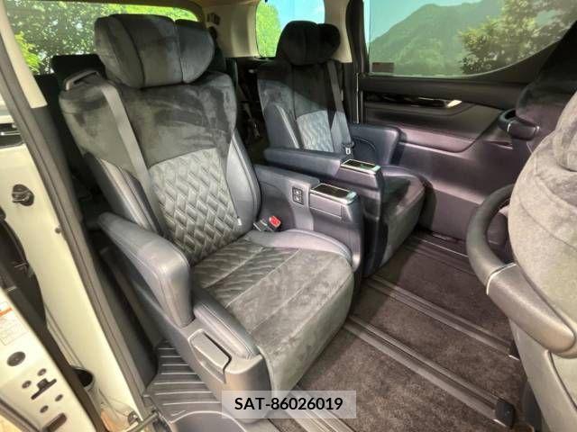 Toyota VELLFIRE 2017-11 288036-9