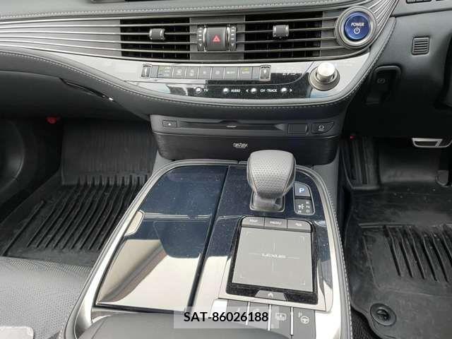 Toyota LS 2021-12 252851-10
