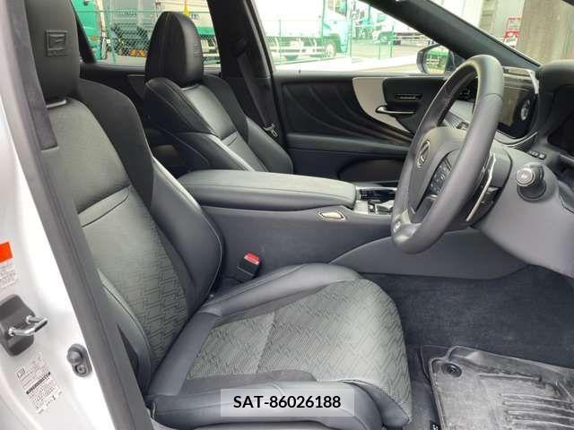 Toyota LS 2021-12 252851-15