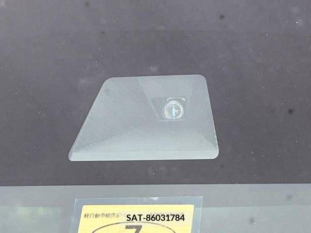 Honda N BOX CUSTOM 2018-02 243732-4
