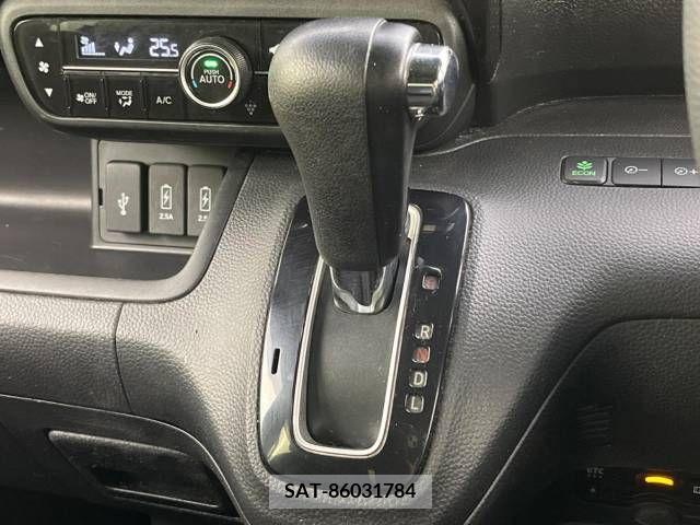 Honda N BOX CUSTOM 2018-02 243732-13