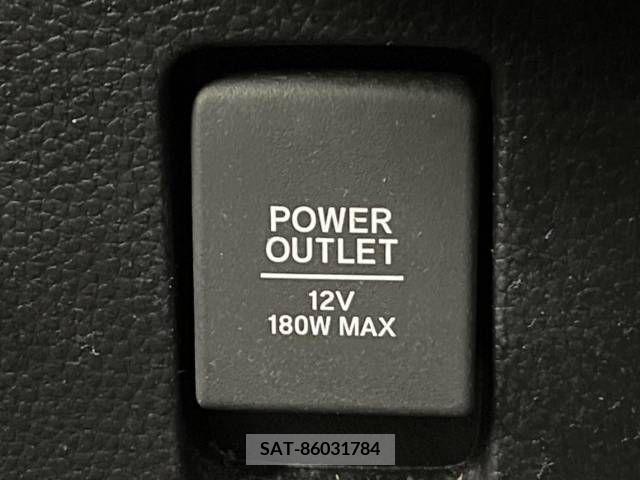Honda N BOX CUSTOM 2018-02 243732-18