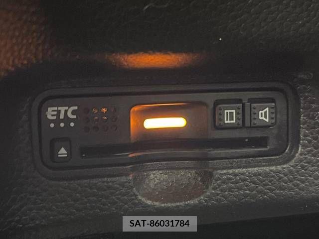Honda N BOX CUSTOM 2018-02 243732-7