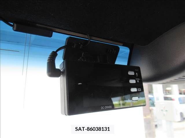 Honda N BOX CUSTOM 2019-06 330427-11