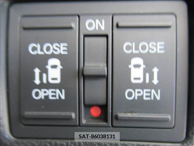 Honda N BOX CUSTOM 2019-06 330427-10