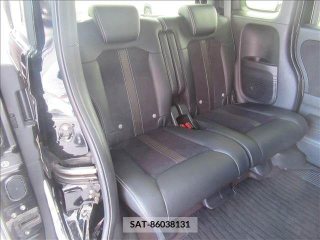 Honda N BOX CUSTOM 2019-06 330427-14