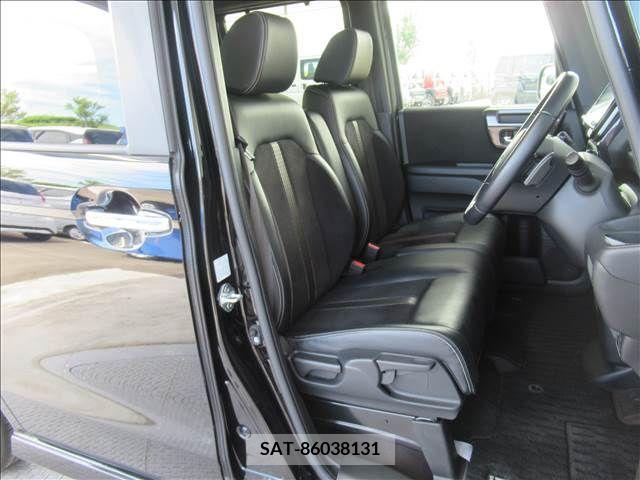 Honda N BOX CUSTOM 2019-06 330427-13