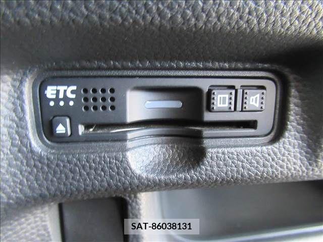 Honda N BOX CUSTOM 2019-06 330427-12