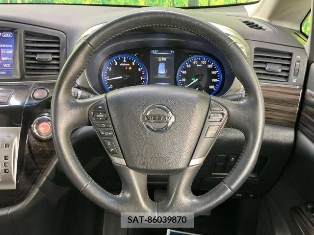 Nissan ELGRAND 2014-05 216631-11