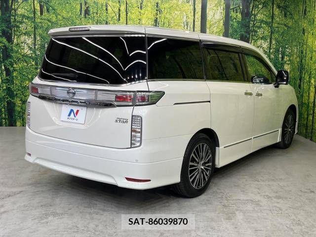 Nissan ELGRAND 2014-05 216631-17
