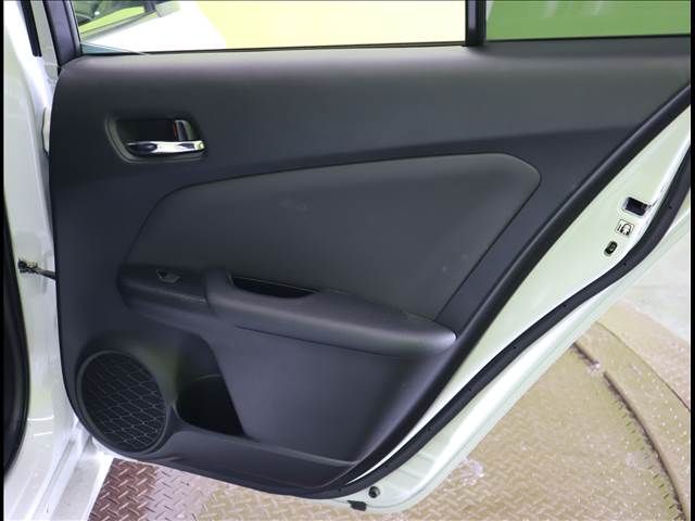 Toyota PRIUS 2020-12 192093-24