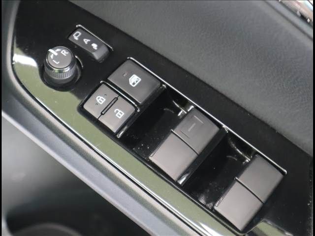 Toyota PRIUS 2020-12 192093-18