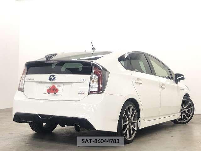 Toyota PRIUS 2012-06 207735-2