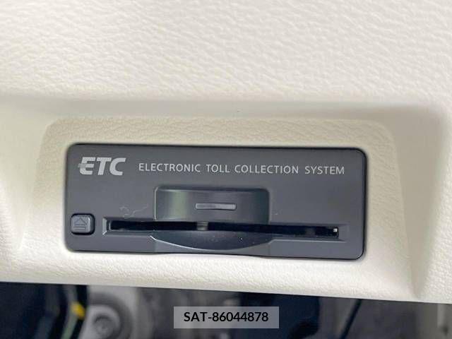 Nissan SKYLINE 2014-06 368327-7