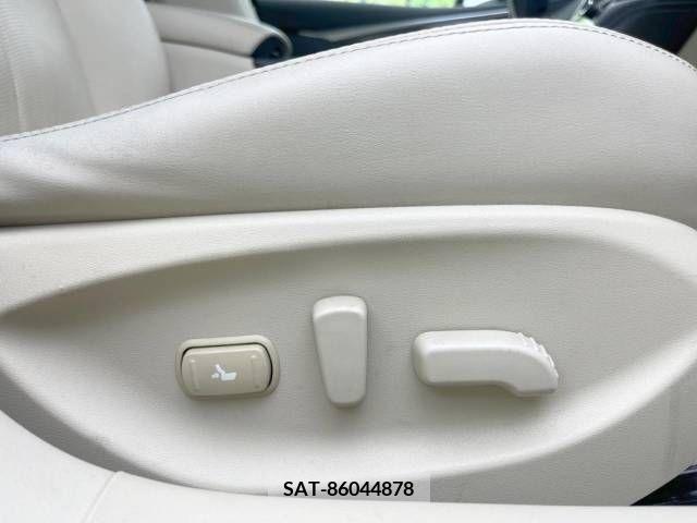 Nissan SKYLINE 2014-06 368327-5