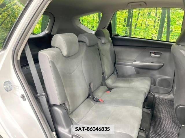 Toyota PRIUS ALPHA 2011-08 341878-9