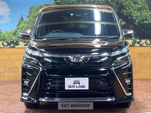 Toyota VOXY 2019-01 223958-15