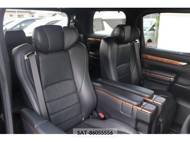 Toyota VELLFIRE 2017-07 205137-13