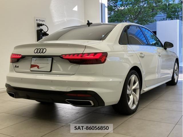 Audi A4 2023-02 351298-1