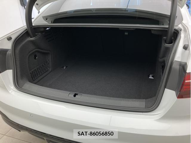Audi A4 2023-02 351298-15