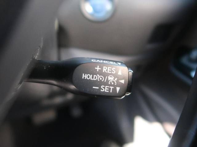 Toyota C-HR 2017-02 28414-6