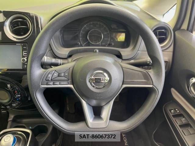 Nissan NOTE 2016-11 336427-11