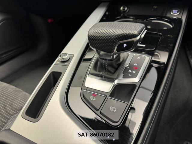 Audi A4 2020-10 262497-12