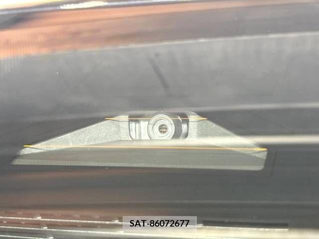 Toyota NOAH 2023-04 279492-5