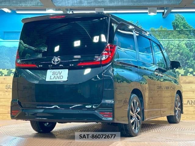 Toyota NOAH 2023-04 279492-17